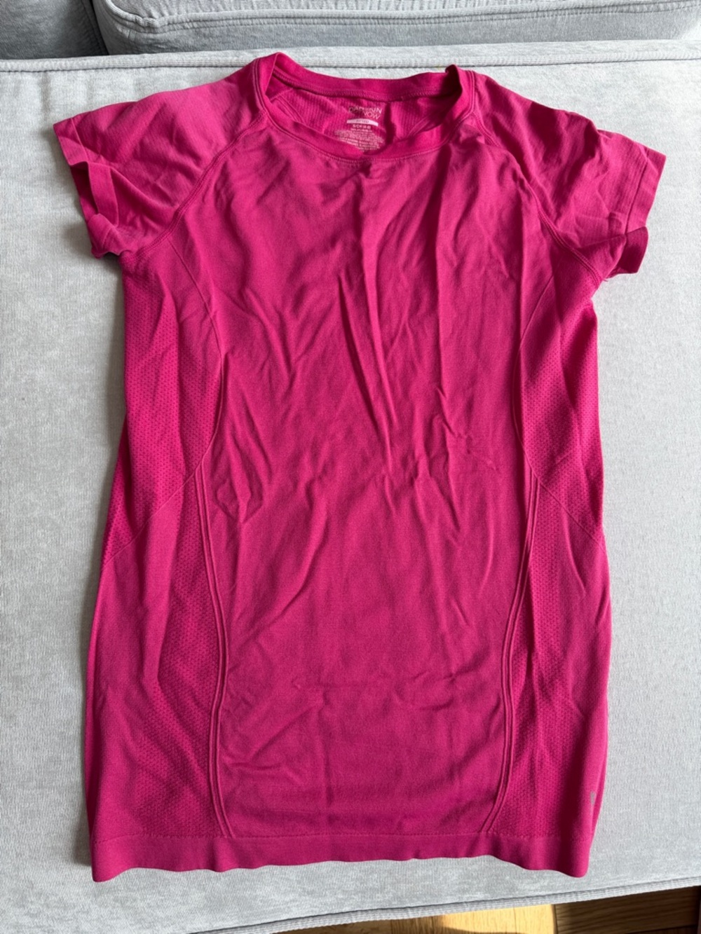 Women's Hot Pink Short Sleeve Performance Top
